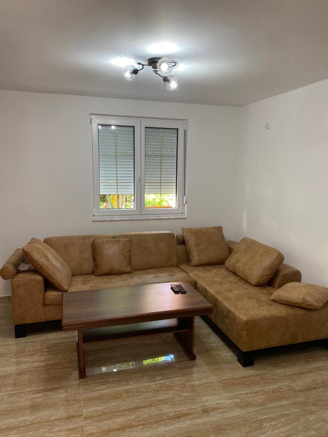 Apartman 02 Bar Dış mekan fotoğraf