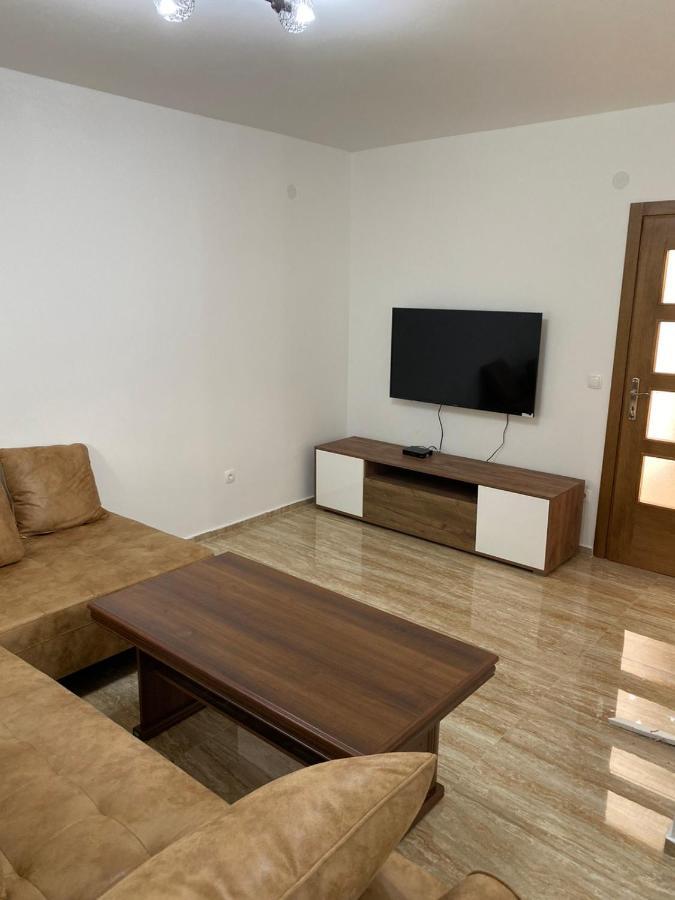 Apartman 02 Bar Dış mekan fotoğraf